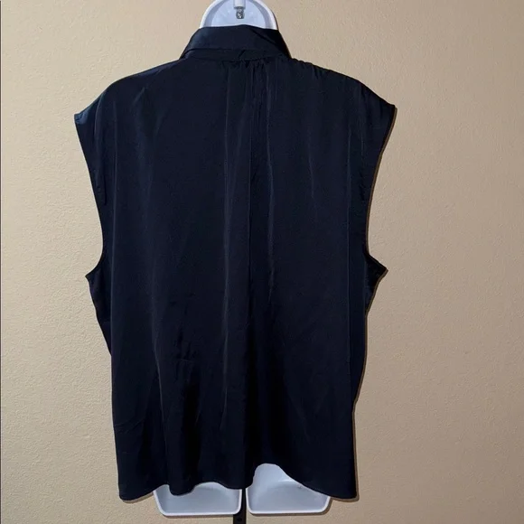 Banana Republic Dark Blue Satin Sleeveless Button Up Collared Blouse Women’s XL - Picture 4 of 6
